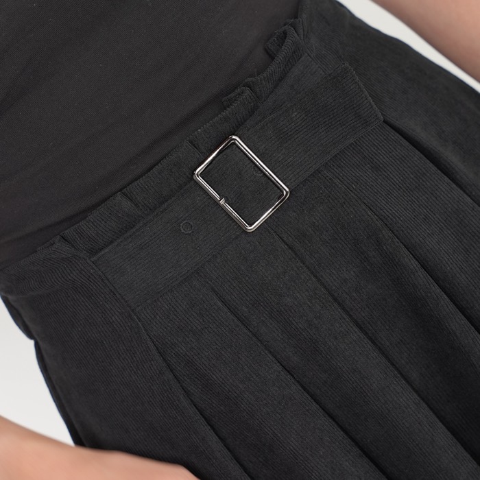 Pleat shadow
