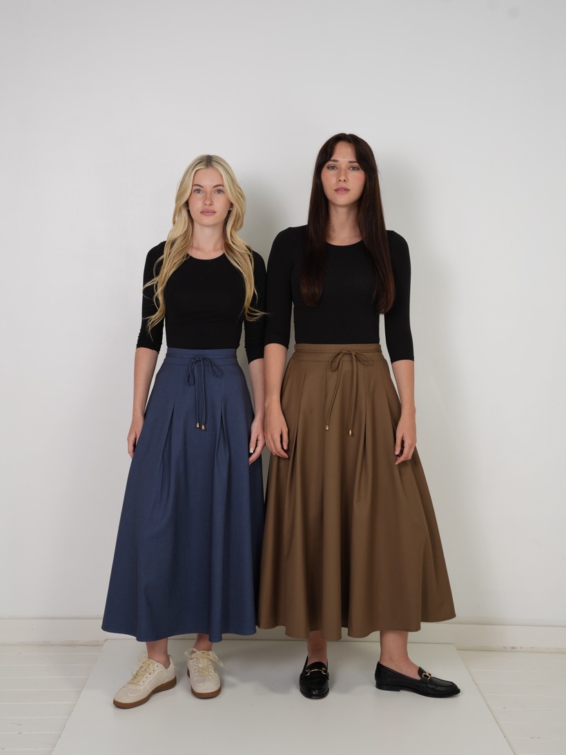 River blue and camel maxis side by side