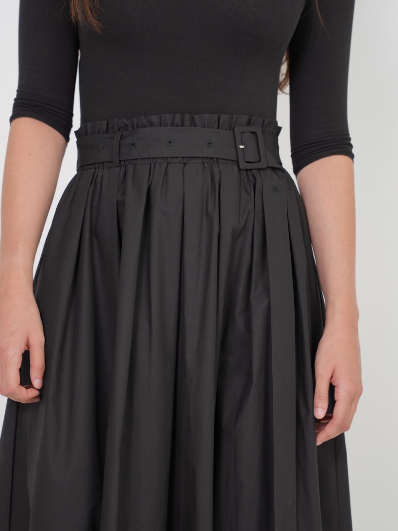 Box-pleat maxi in black taffeta
