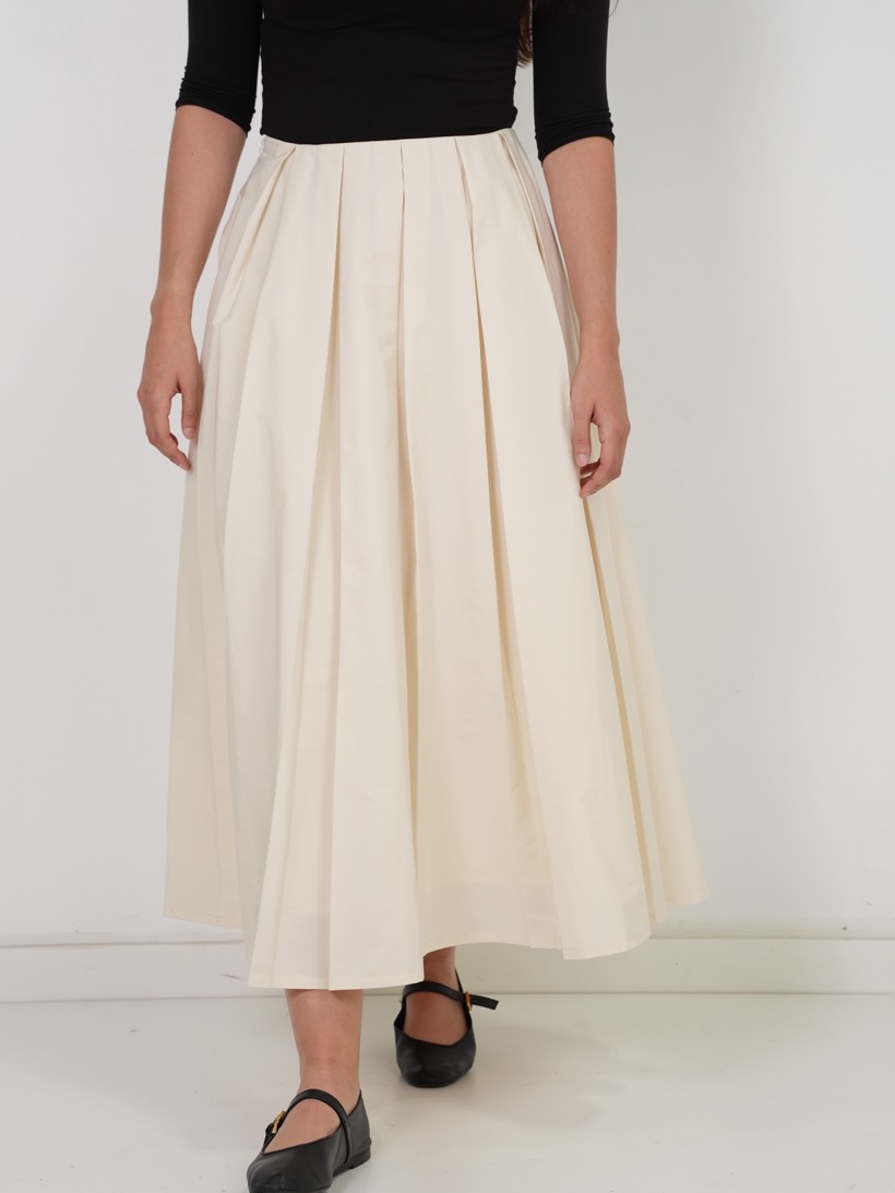 Box-pleat maxi in ivory cotton