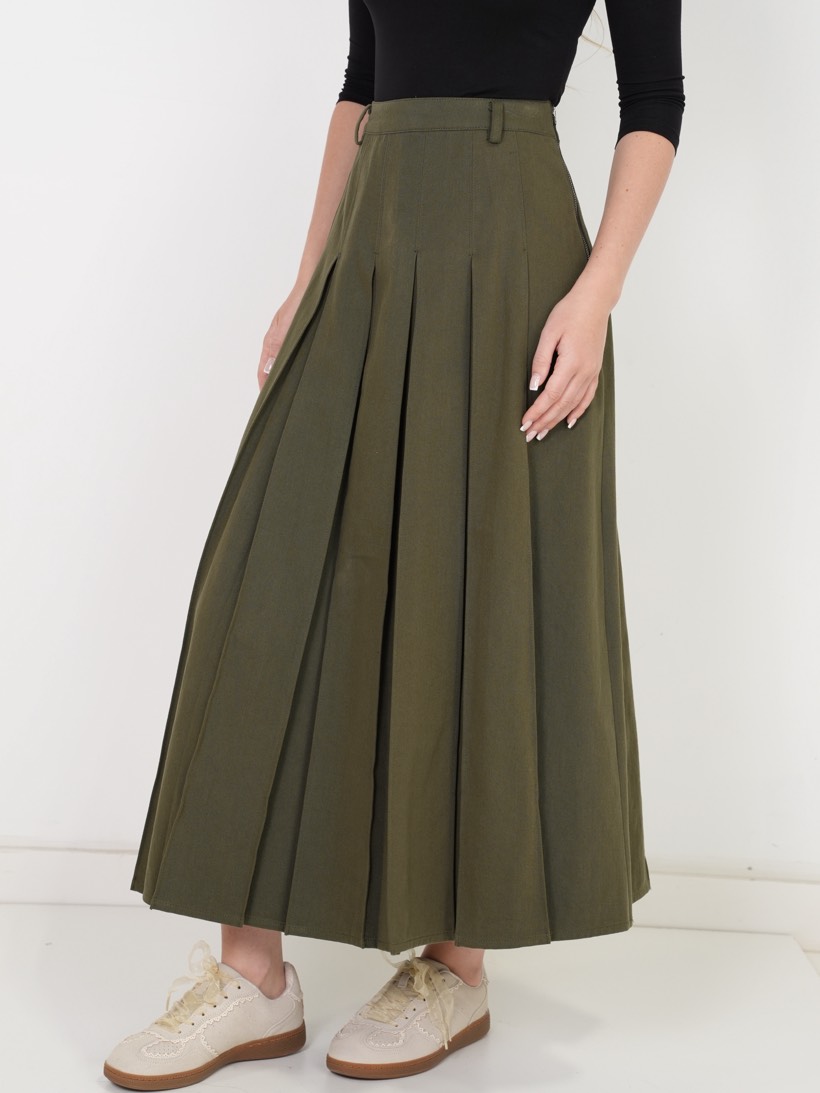 Pleated maxi in olive twill
