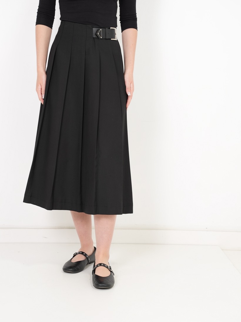 Belted midi in black