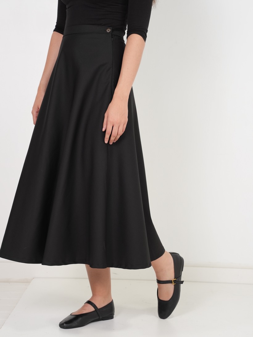 Circle maxi in black