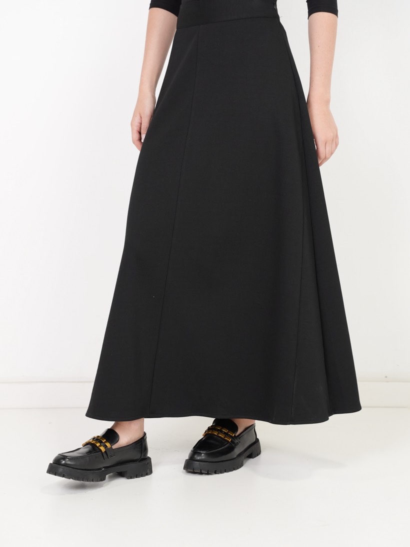 A-line maxi in black